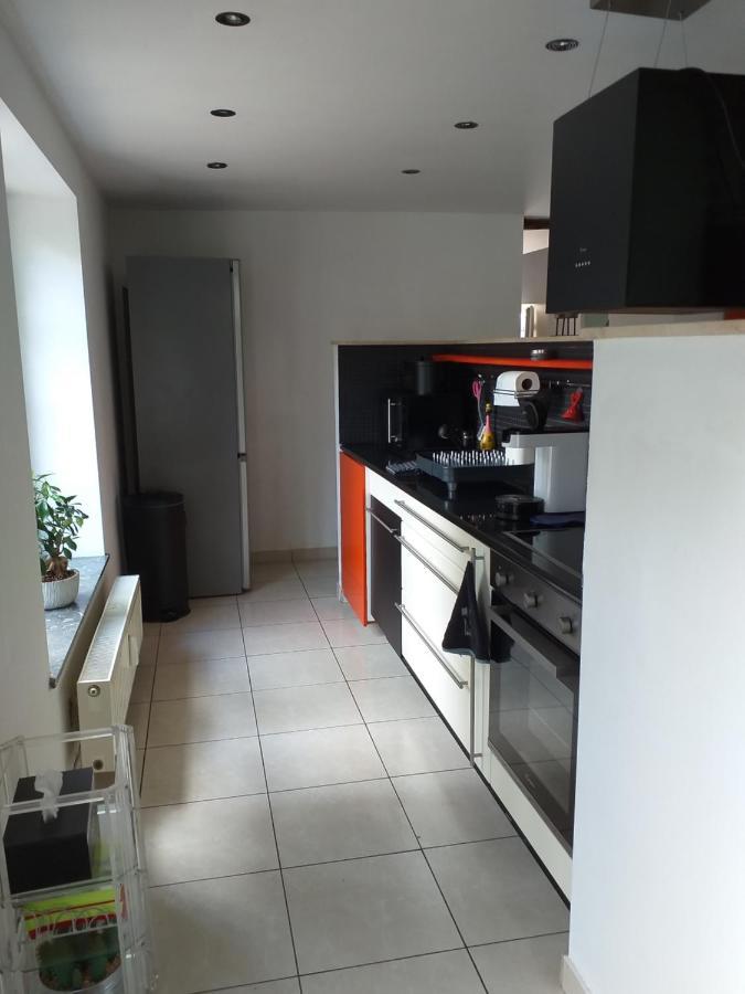 Maison De Vacances, Gite "Le Vieux Logis" A Profondeville Kültér fotó